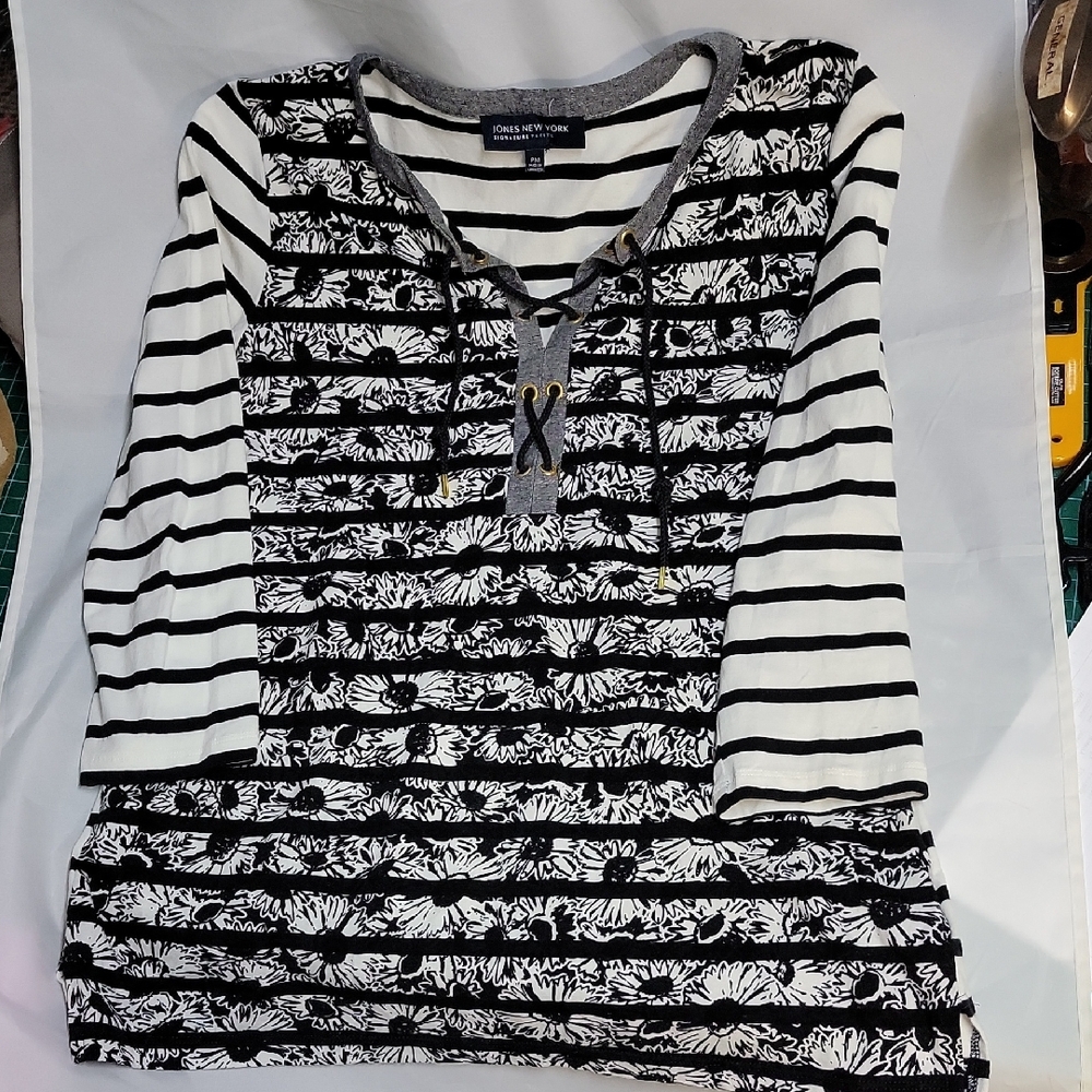 Jones New York Signature Petite Black and White Striped Floral Blouse PM